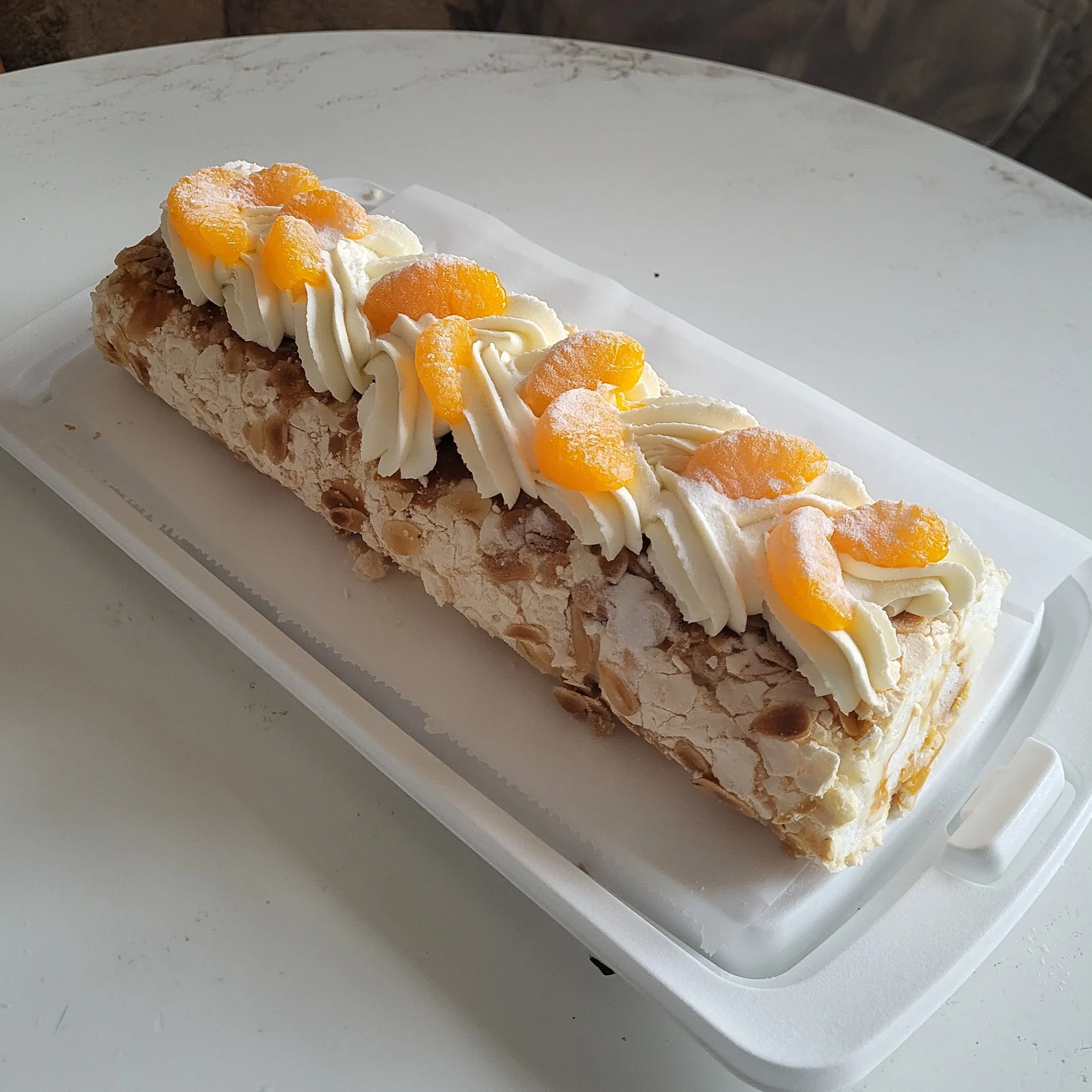 Безе рулет